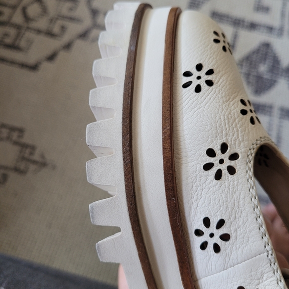 Anthro Elvio Zanon Platform Mary Jane Loafers Floral Cut Out - Picture 12 of 16